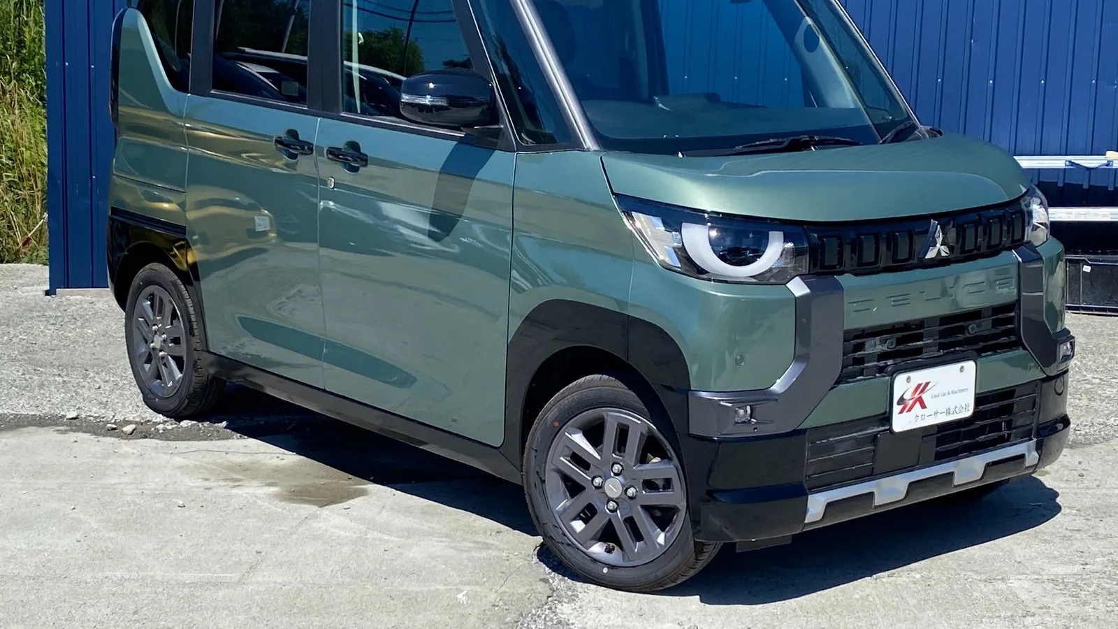 販売中の軽自動車（三菱 デリカミニ）