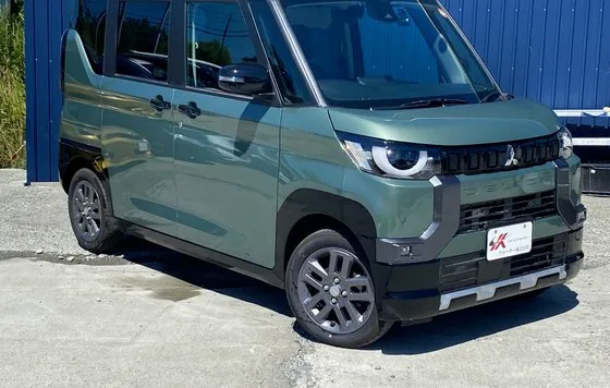 販売中の軽自動車（三菱 デリカミニ）